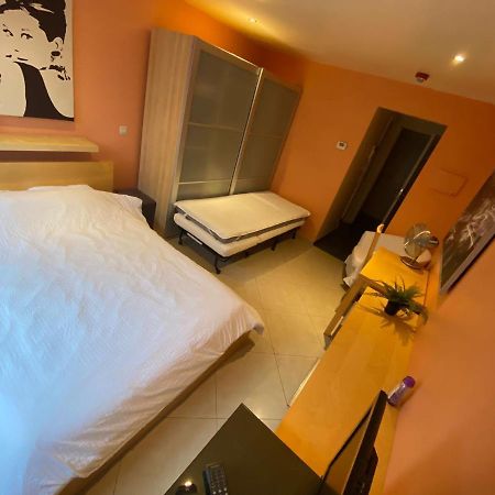 Residence La Fraisiere Anderlecht Luaran gambar